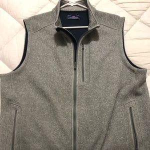 Vineyard vines fleece vest